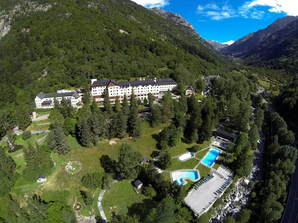 Hotel Caldas Caldes De Boi Exterior photo
